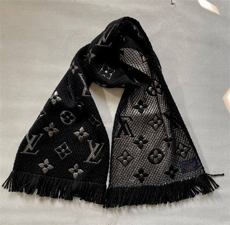 sciarpa simil louis vuitton|foulard louis vuitton donna.